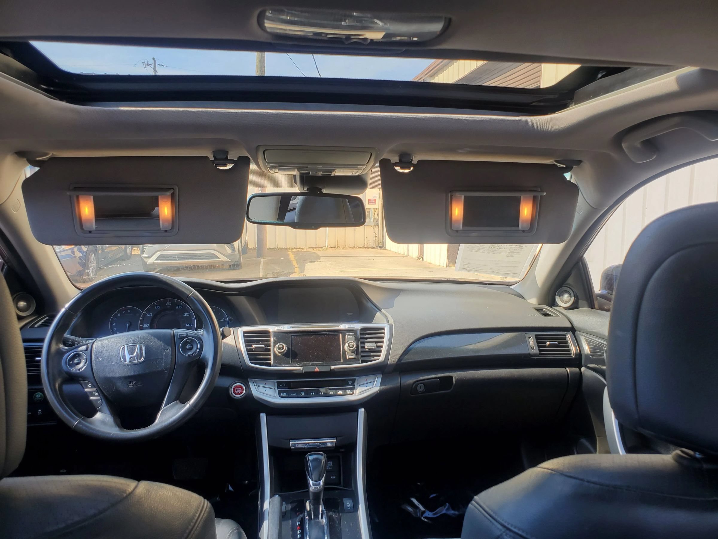 Used 2015 Honda Accord EX-L image 2