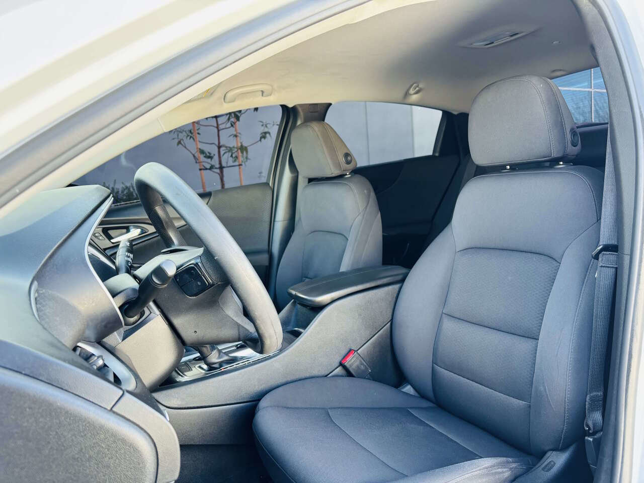 Used 2022 Chevrolet Malibu LT image 10