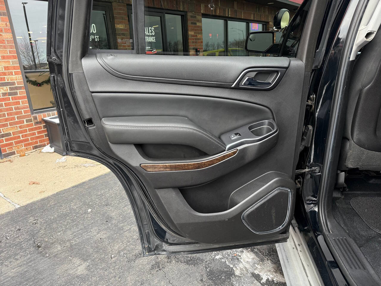 Used 2015 Chevrolet Tahoe 2WD image 19
