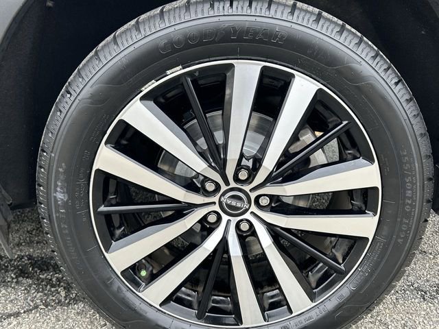 Certified 2023 Nissan Pathfinder Platinum image 11