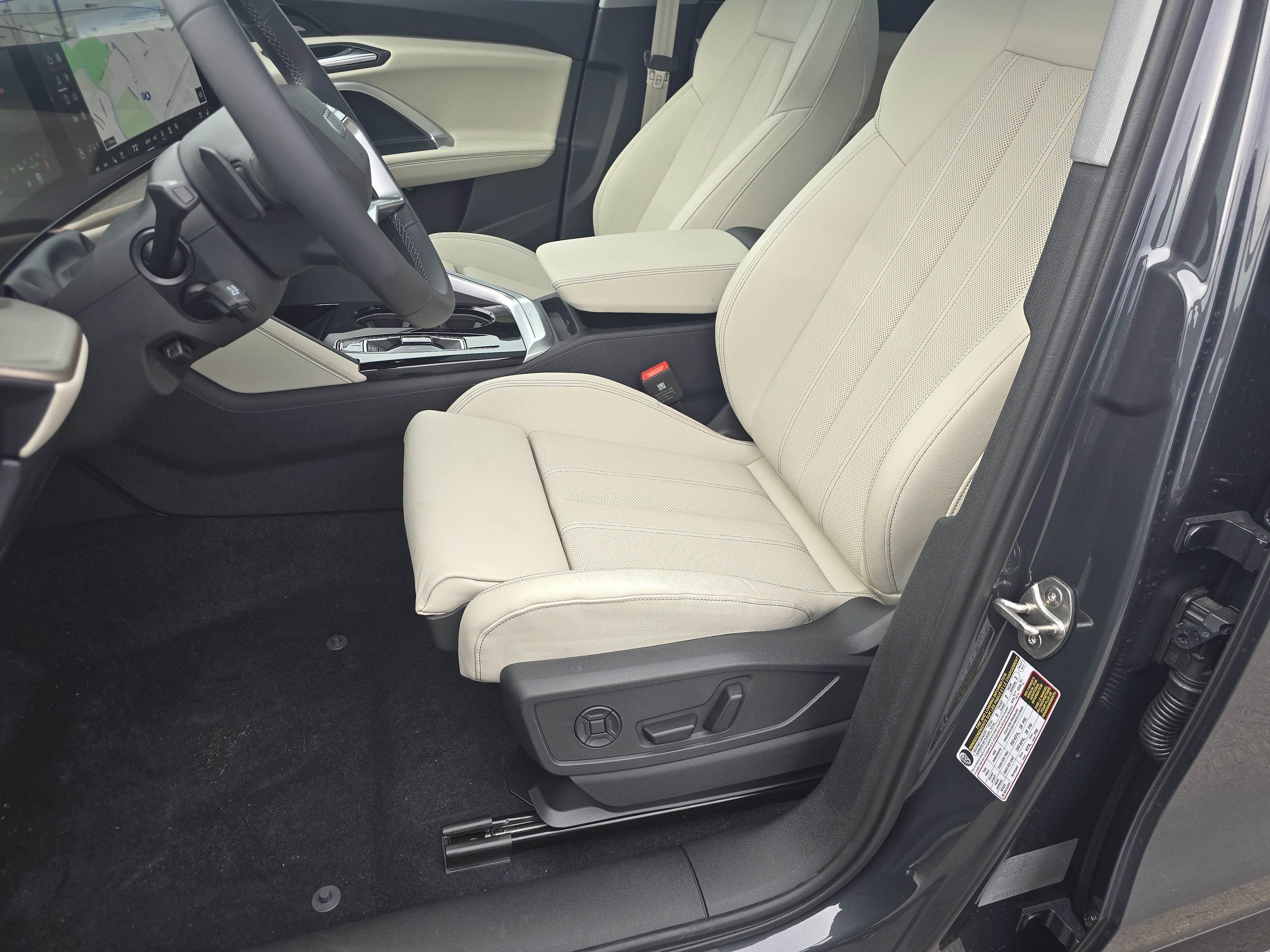 New 2025 Audi Q5 Premium Plus image 18