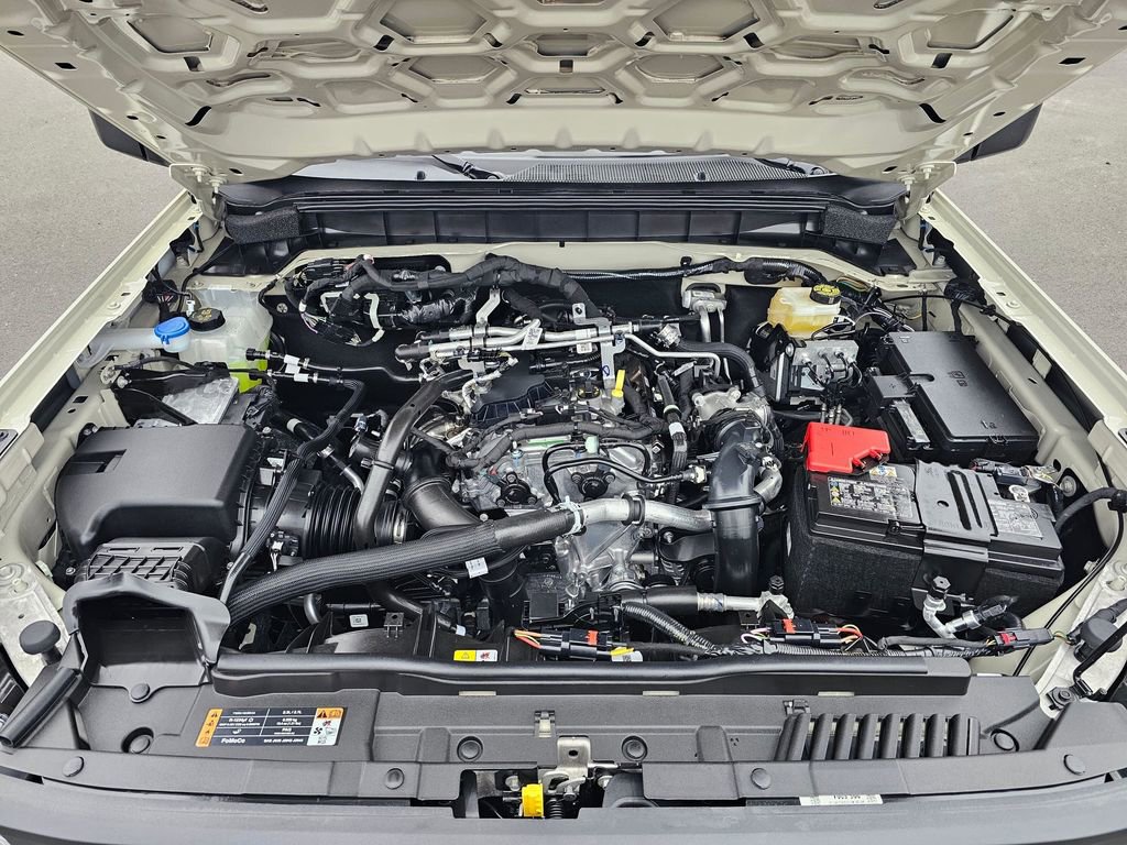 New 2025 Ford Bronco Big Bend w/ Black Diamond Package image 13