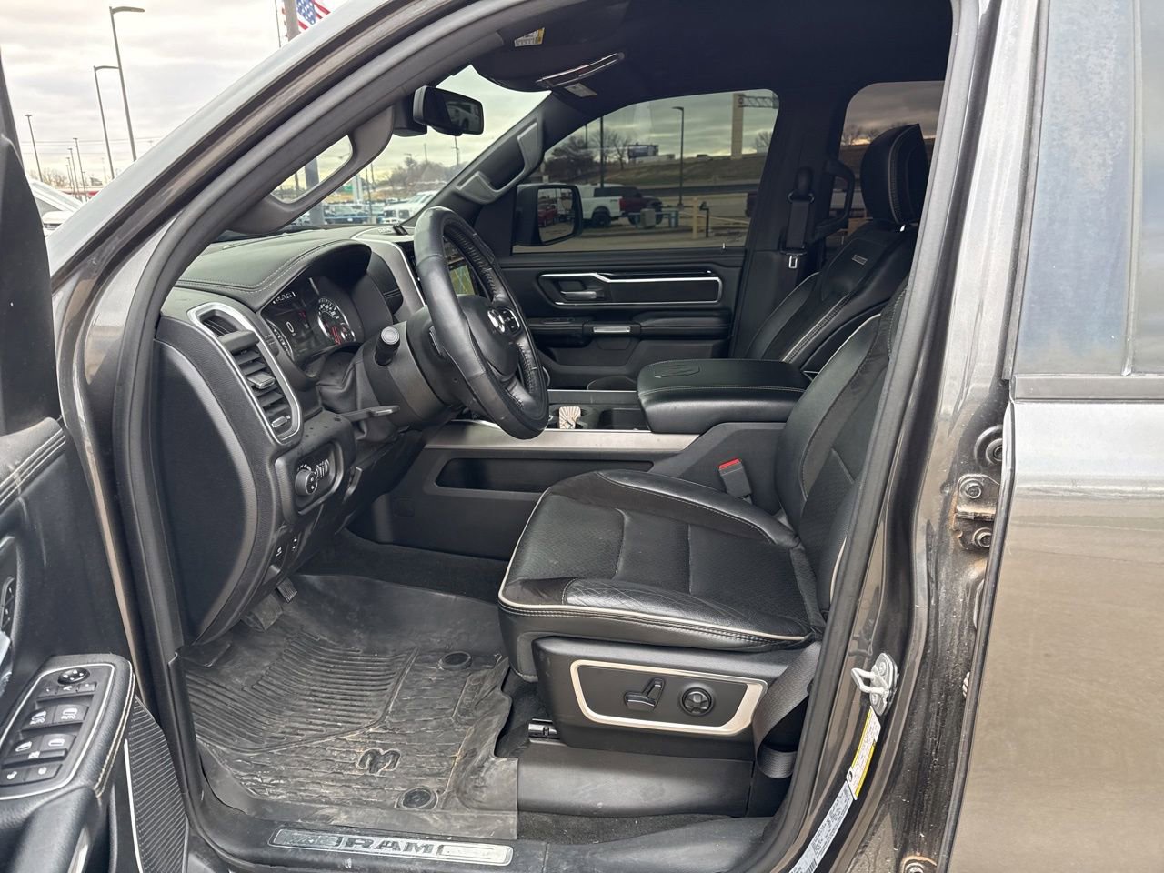 Used 2020 RAM 1500 Laramie w/ Sport Appearance Package image 19