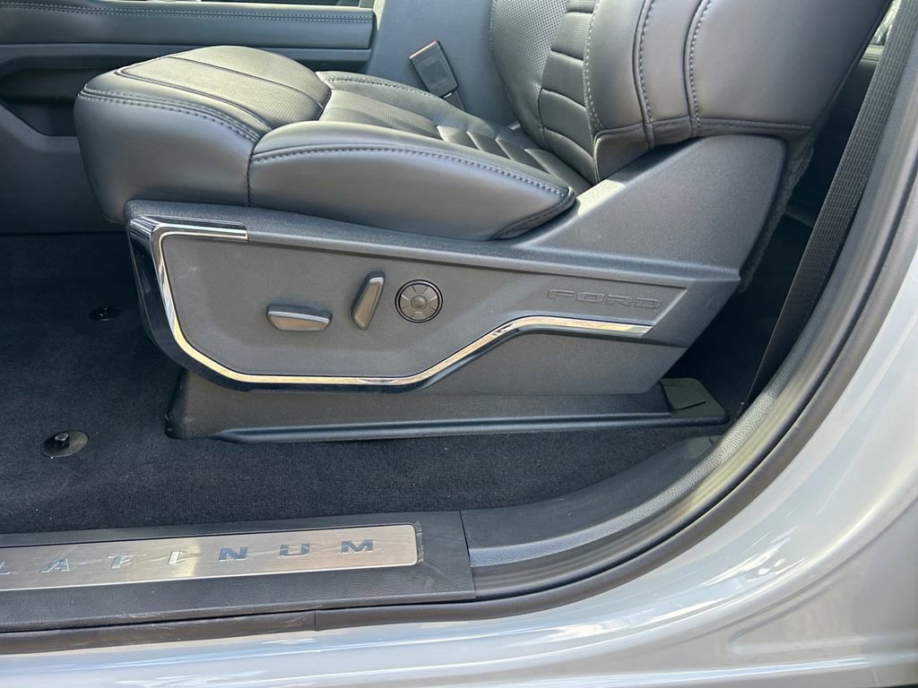 New 2026 Ford F250 Platinum image 22