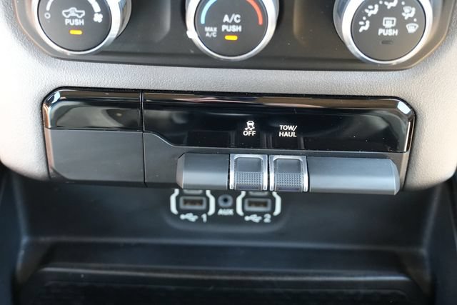 Used 2020 RAM 1500 Big Horn RWD image 35