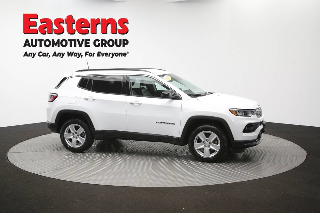 Used 2022 Jeep Compass Latitude w/ Convenience Group AWD/4WD image 46