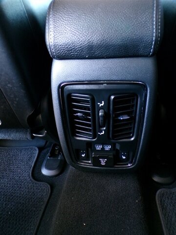 Used 2020 Jeep Grand Cherokee Summit AWD/4WD image 20