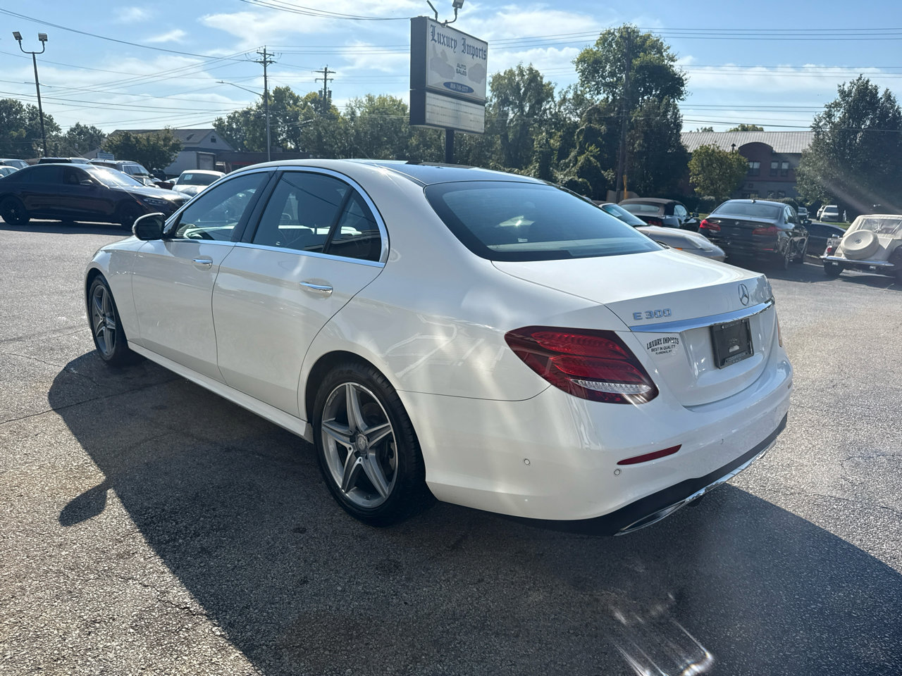 Used 2017 Mercedes-Benz E 300 4MATIC w/ Premium 3 Package image 10