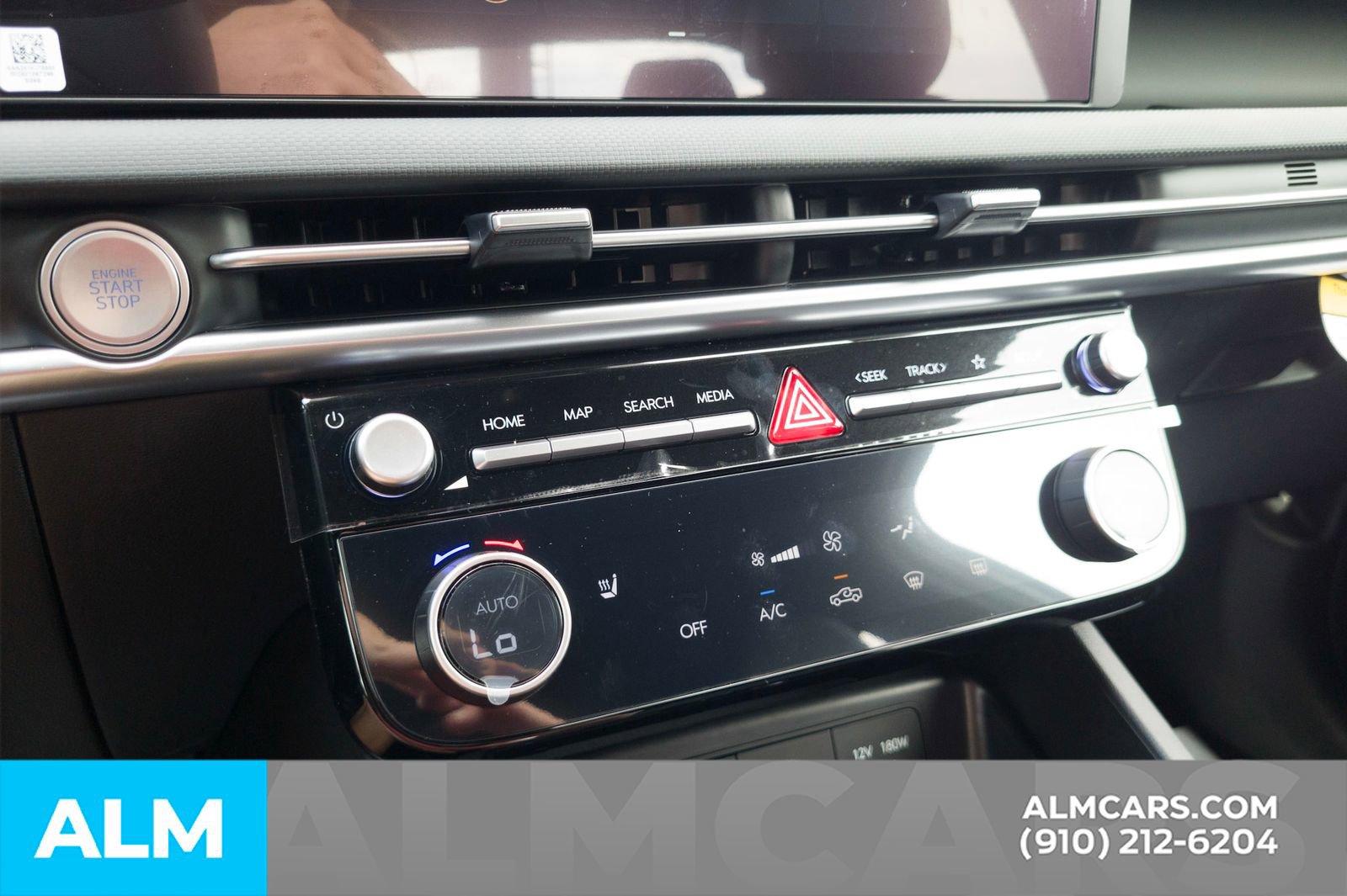 Certified 2025 Hyundai Santa Cruz SEL image 25