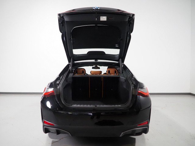 Used 2024 BMW i4 eDrive35 w/ Premium Package RWD image 52
