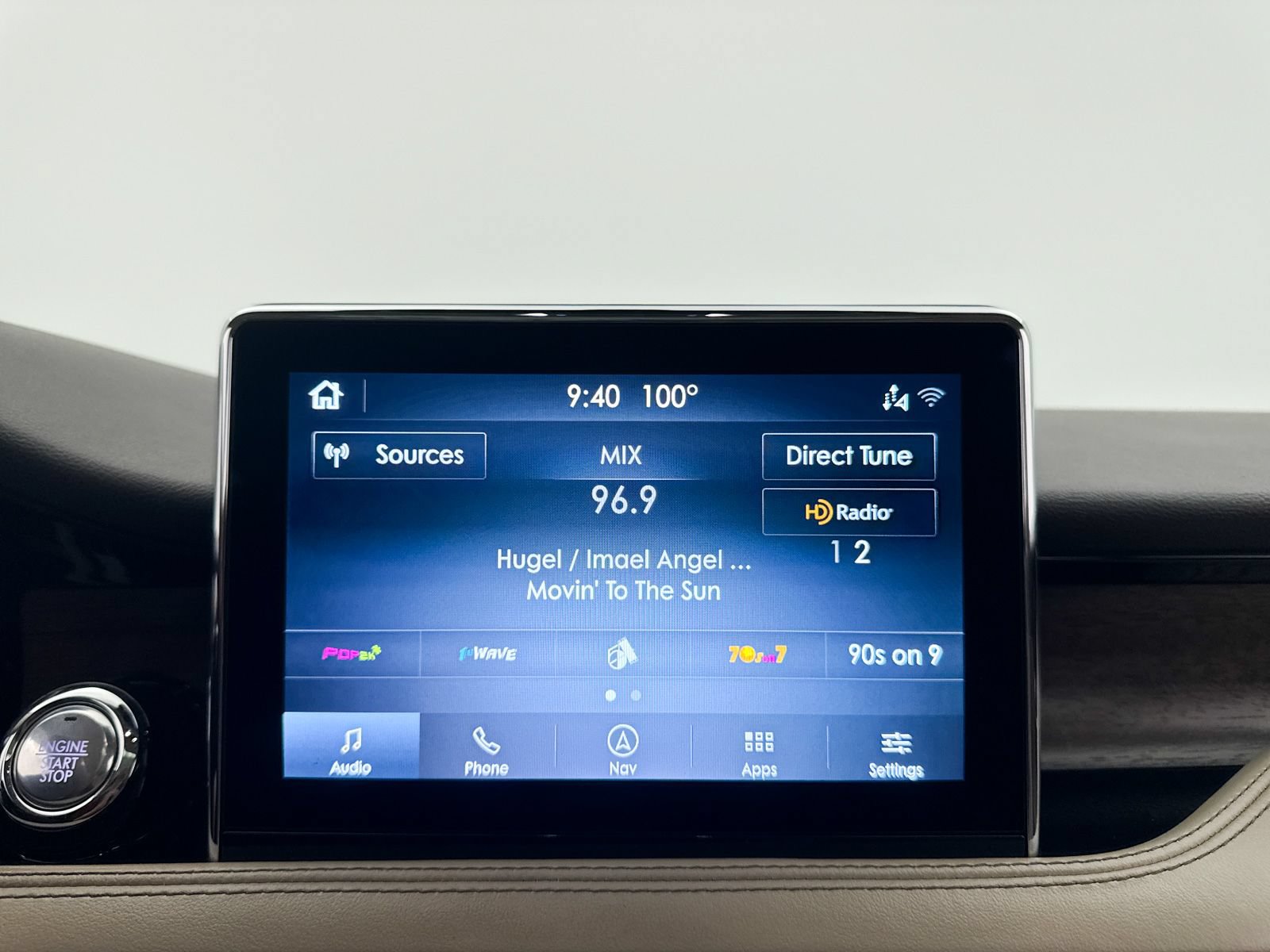 Used 2020 Lincoln Corsair Reserve FWD image 6