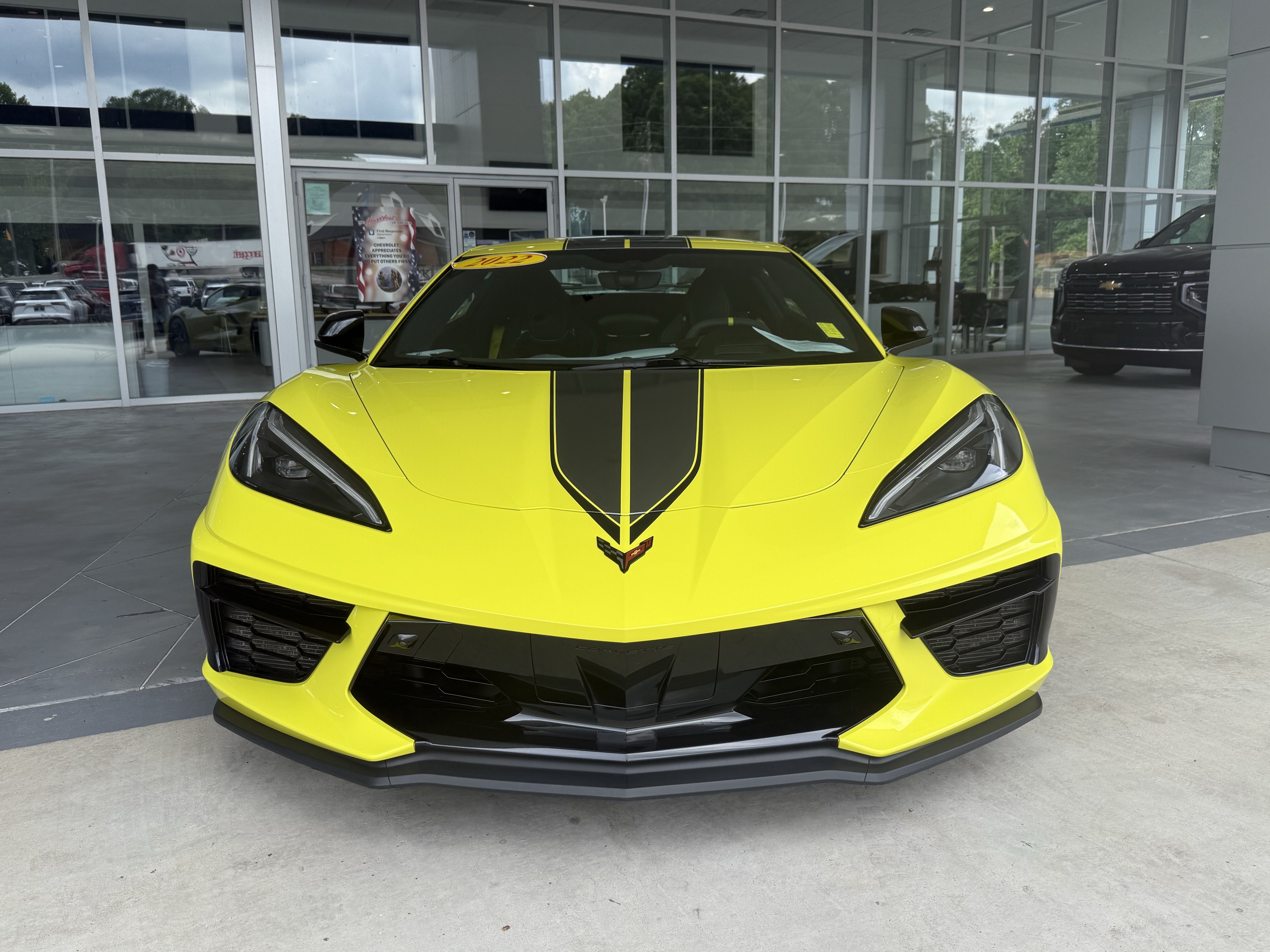 Used 2022 Chevrolet Corvette Stingray Premium Conv RWD image 3