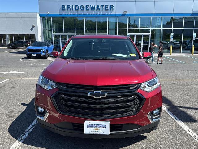 Used 2019 Chevrolet Traverse LT w/ LPO, Black Accent Package AWD/4WD image 4