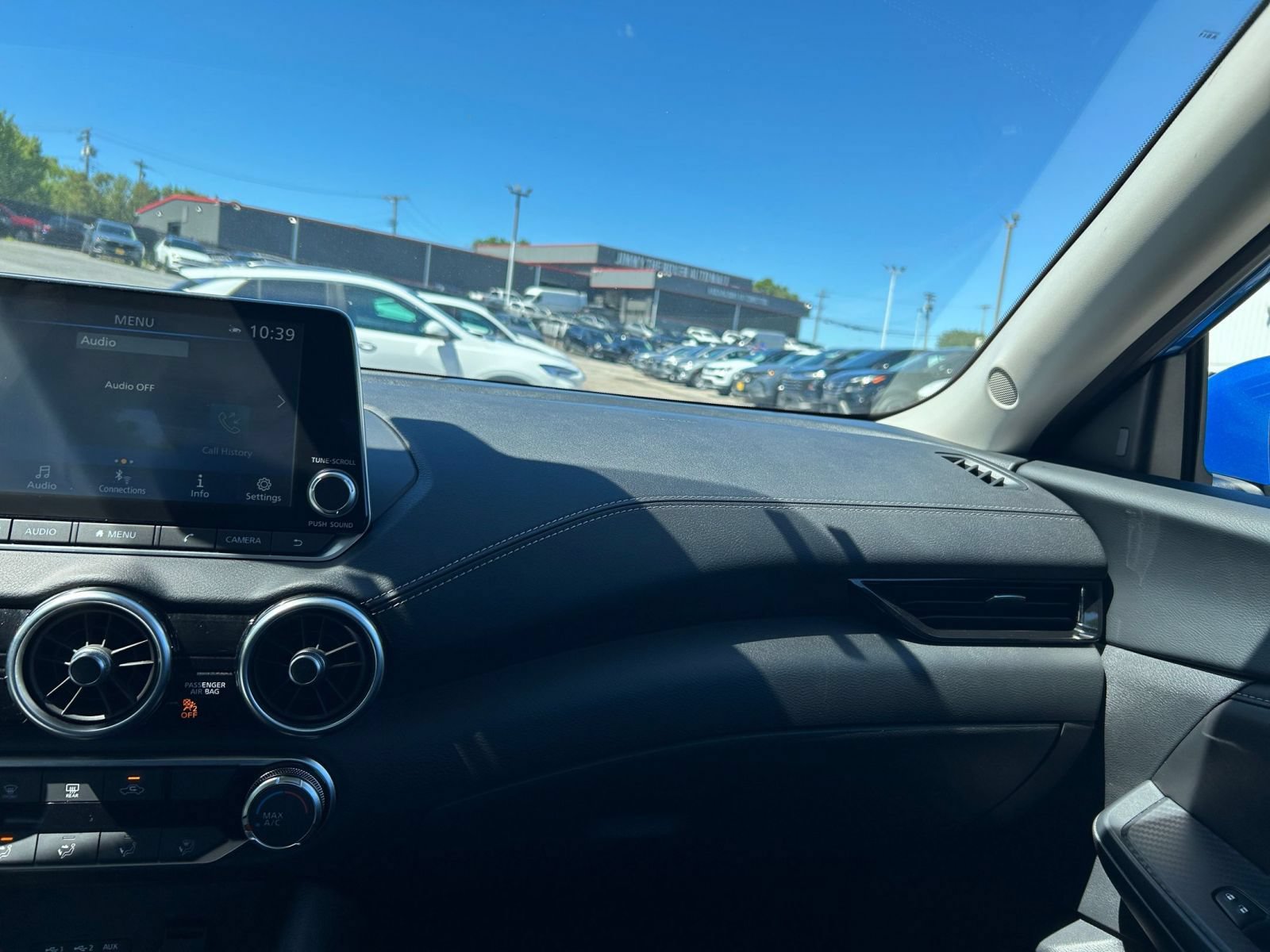 Used 2025 Nissan Sentra SV FWD image 30