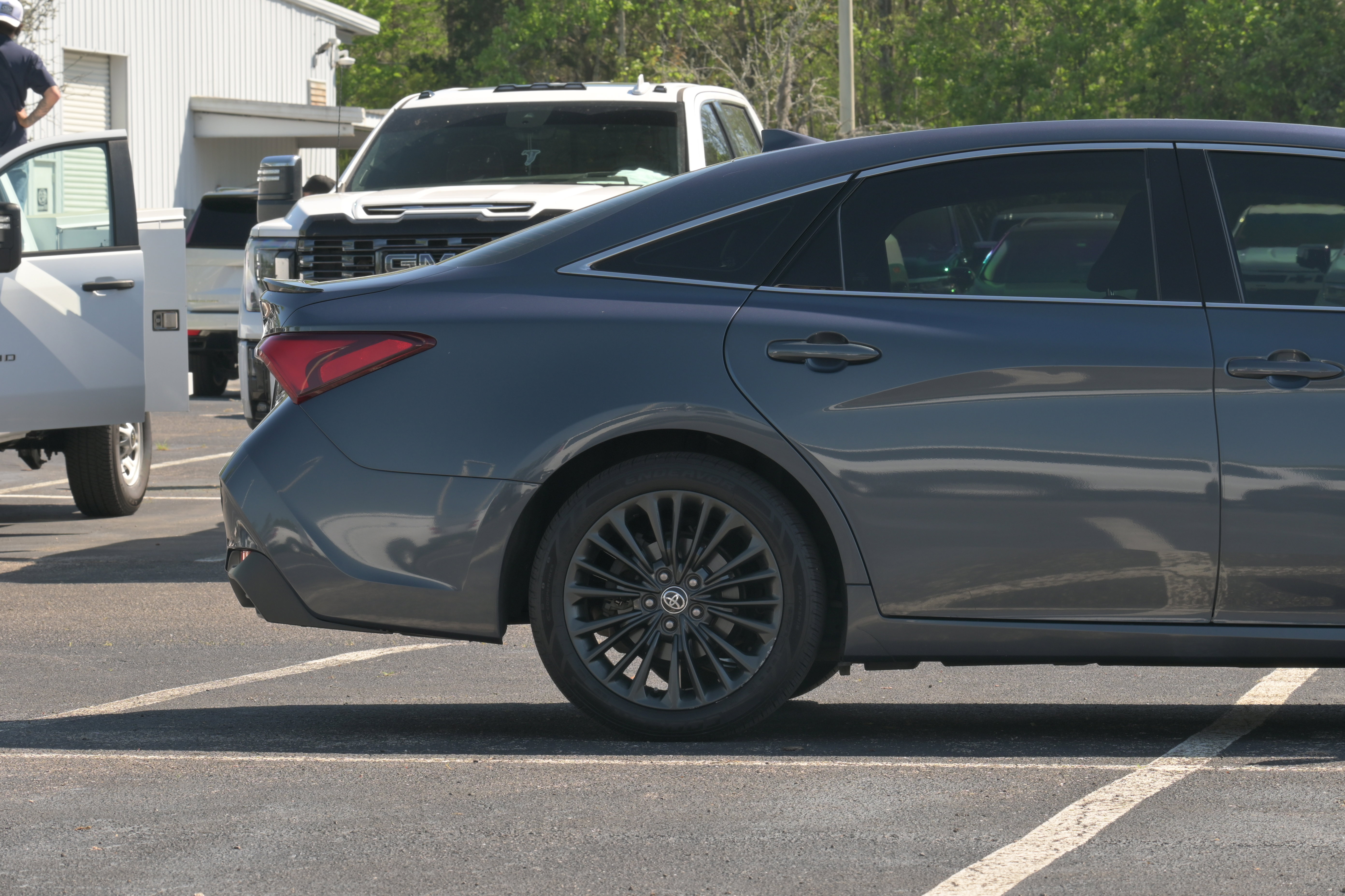 Used 2021 Toyota Avalon XSE FWD image 5