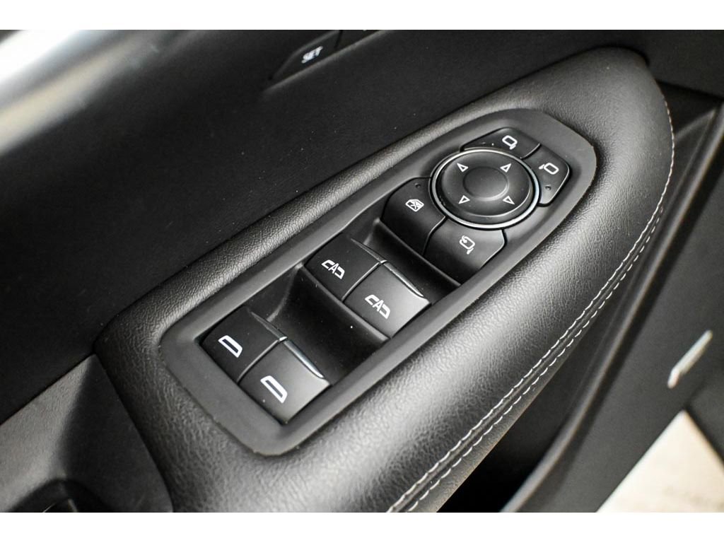 Certified 2022 Cadillac XT5 Premium Luxury FWD image 33