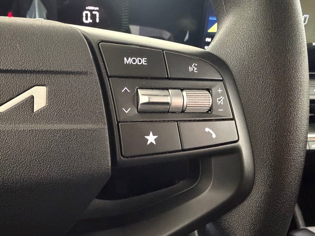 Used 2025 Kia K4 FWD image 20