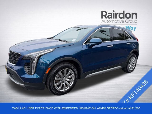 Used 2019 Cadillac XT4 Premium Luxury w/ Cold Weather Package AWD/4WD image 3