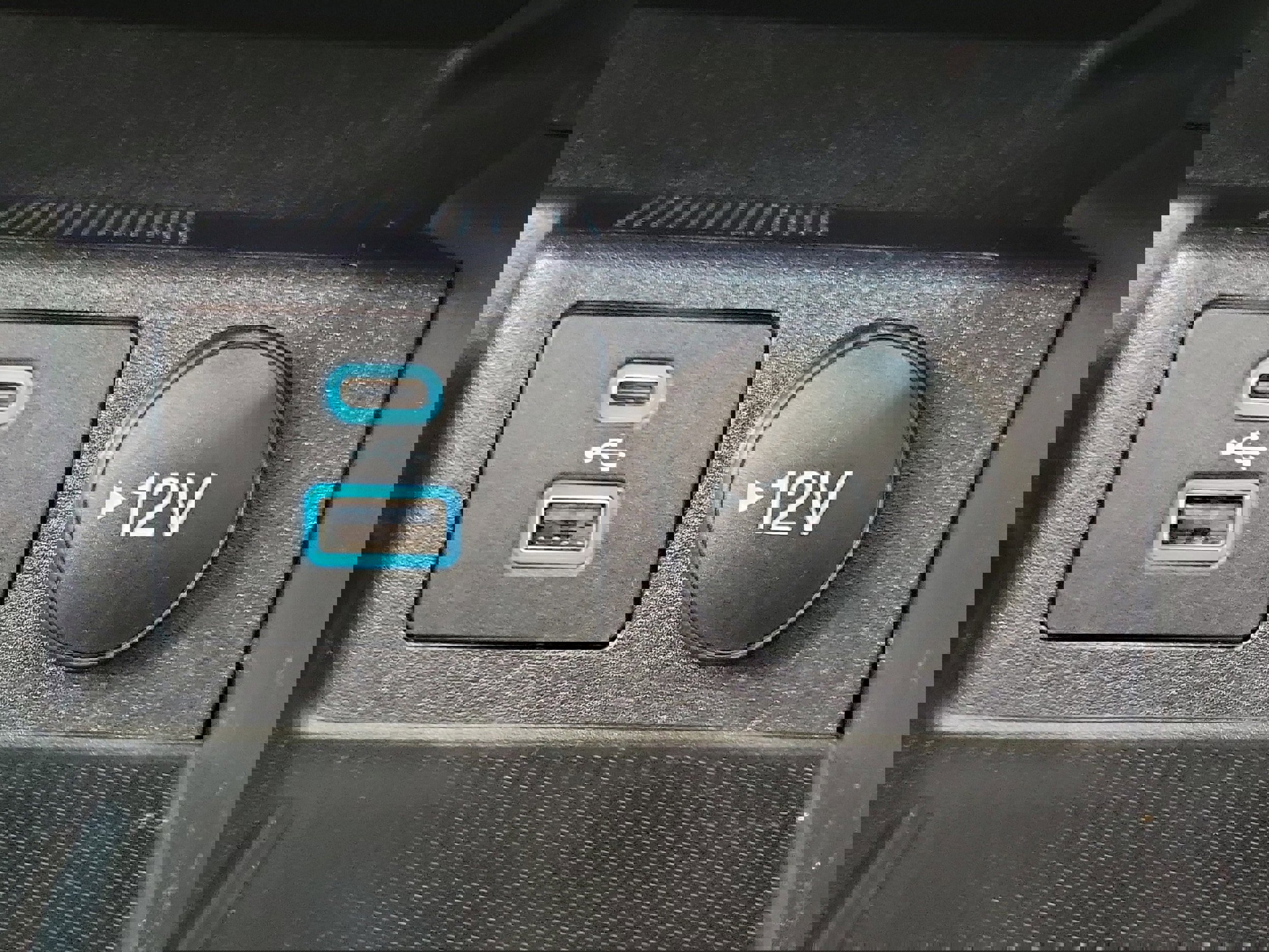 Used 2023 Ford Escape Active image 31