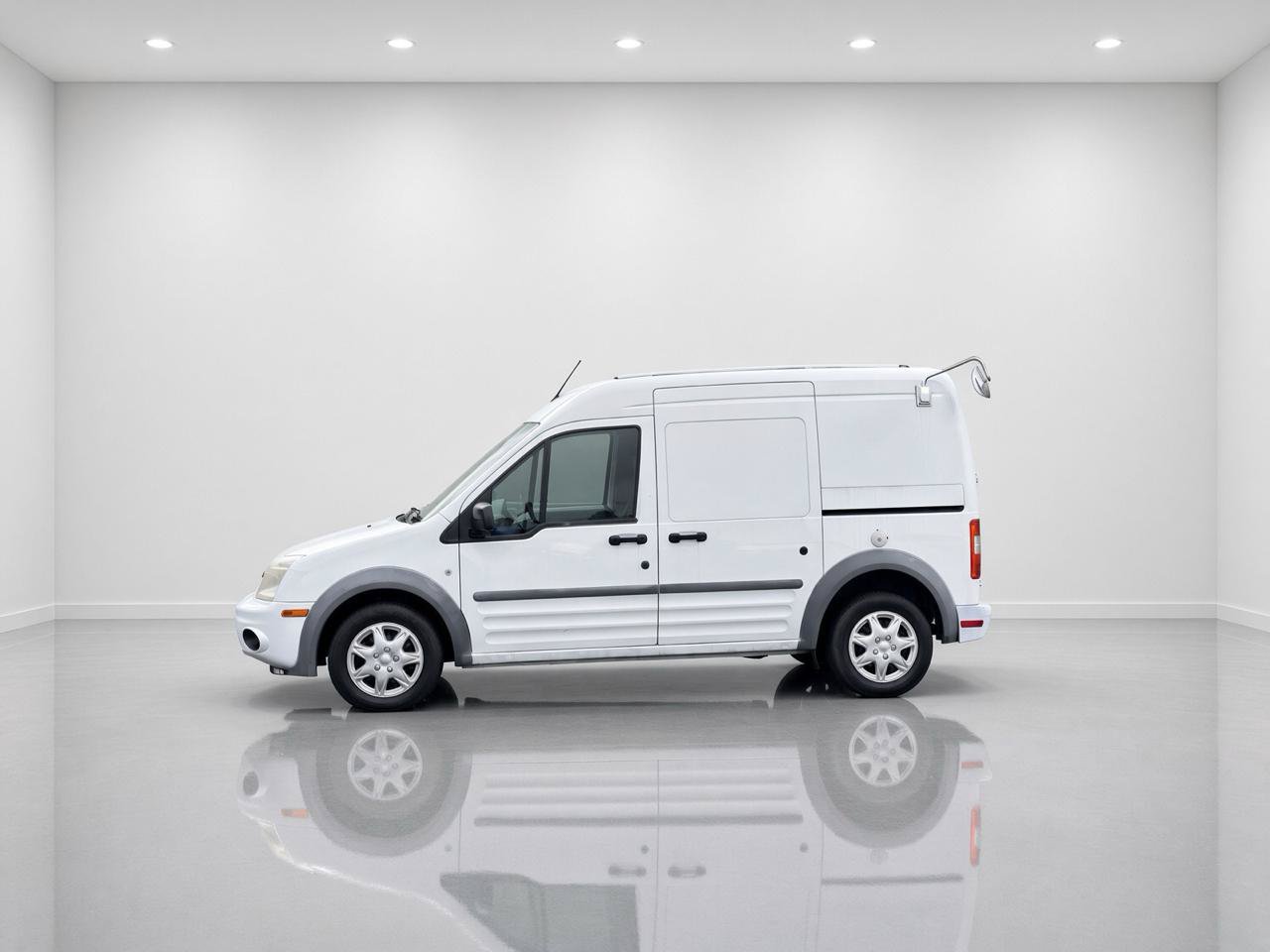 Used 2012 Ford Transit Connect XLT FWD image 2
