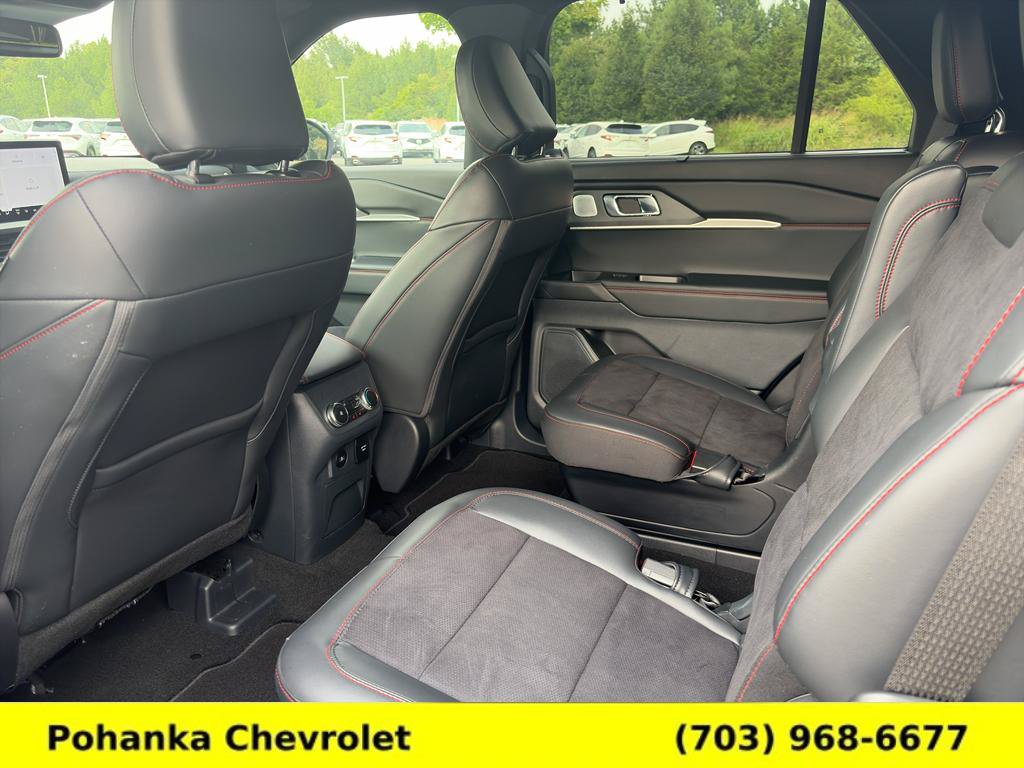 Used 2025 Ford Explorer ST AWD/4WD image 23