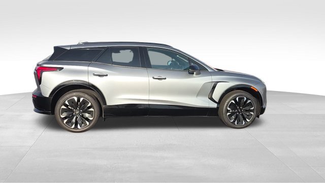 Certified 2025 Chevrolet Blazer EV RS AWD/4WD image 10