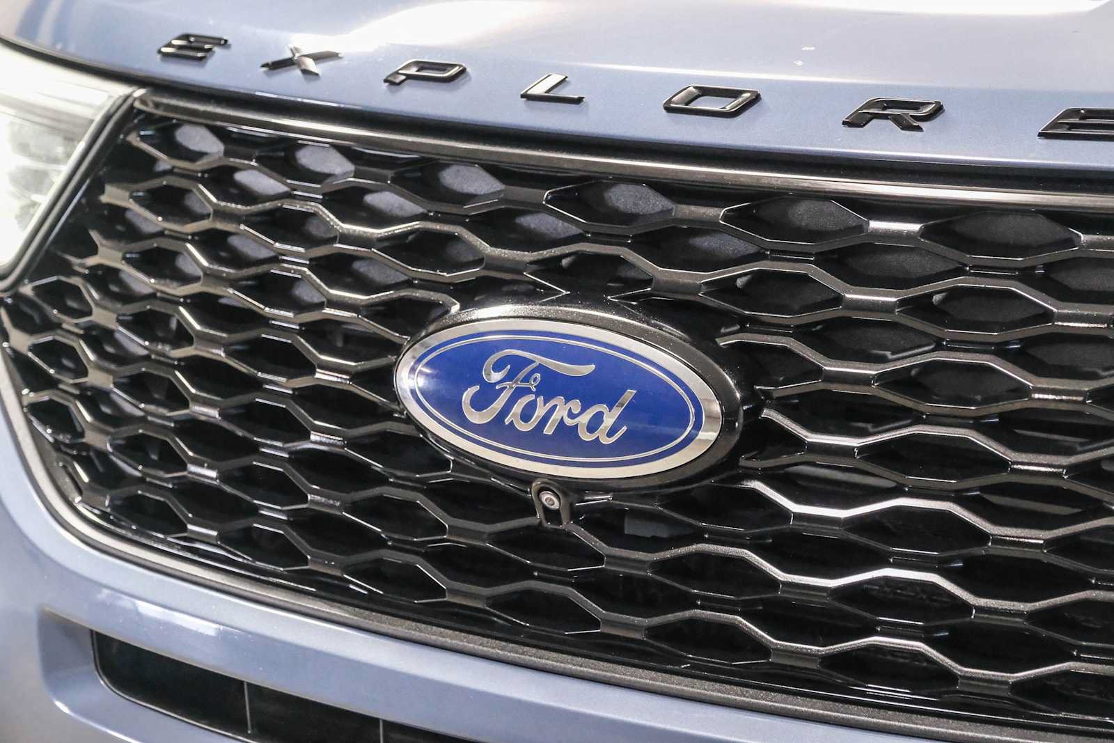 Used 2021 Ford Explorer ST w/ Equipment Group 401A AWD/4WD image 13