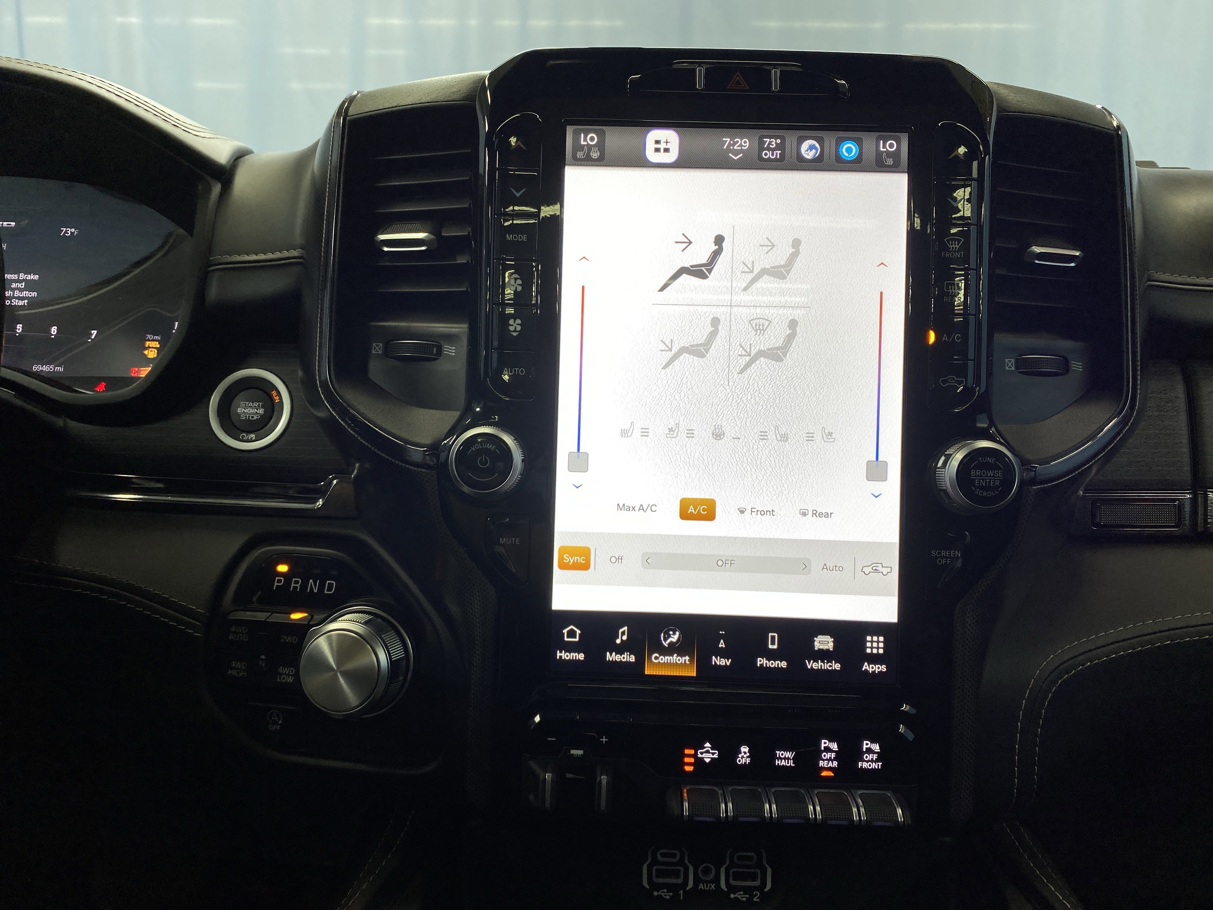 Certified 2023 RAM 1500 Limited w/ Body Color Bumper Group image 17