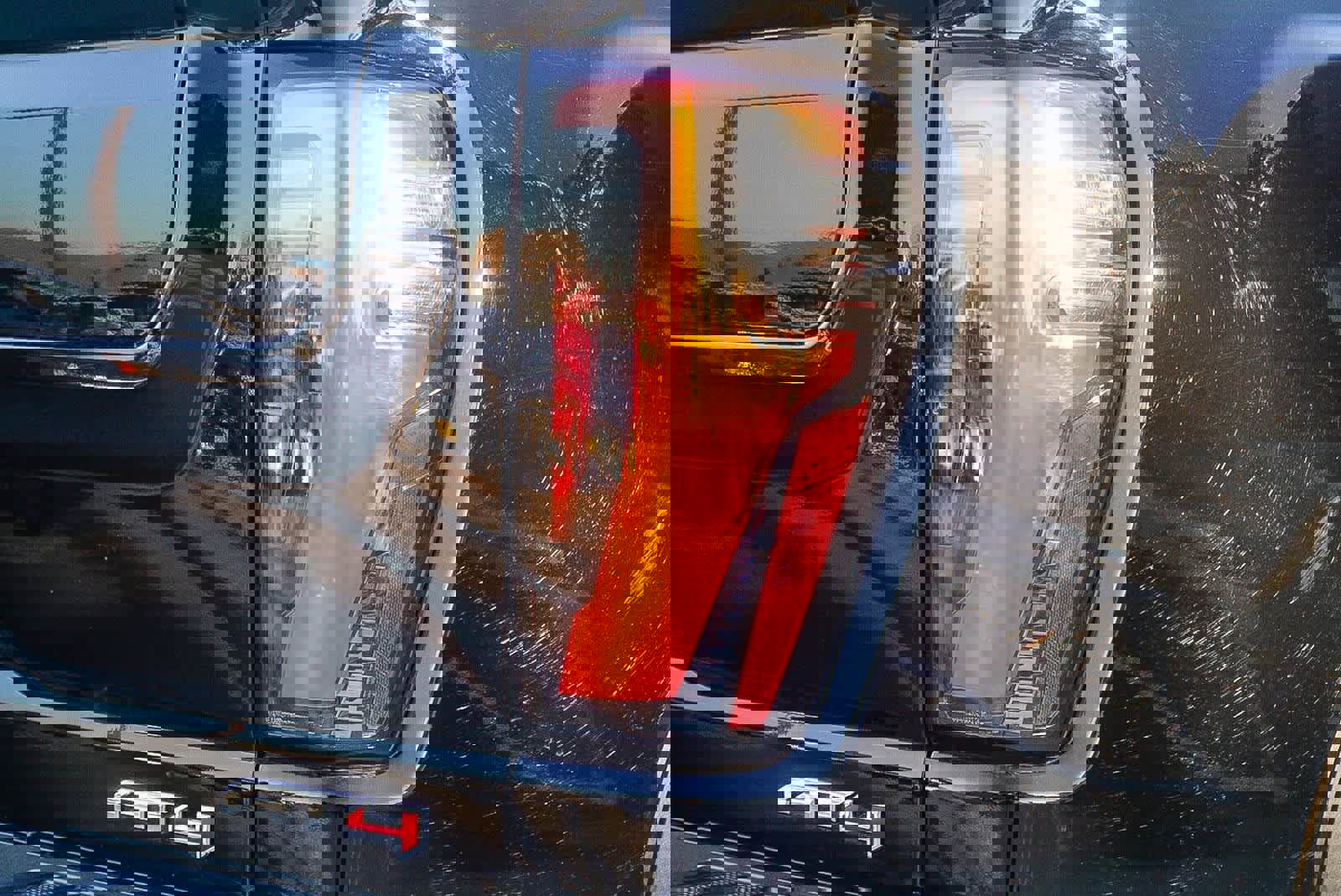 Used 2025 GMC Sierra 2500 AT4 w/ AT4 Premium Plus Package image 11