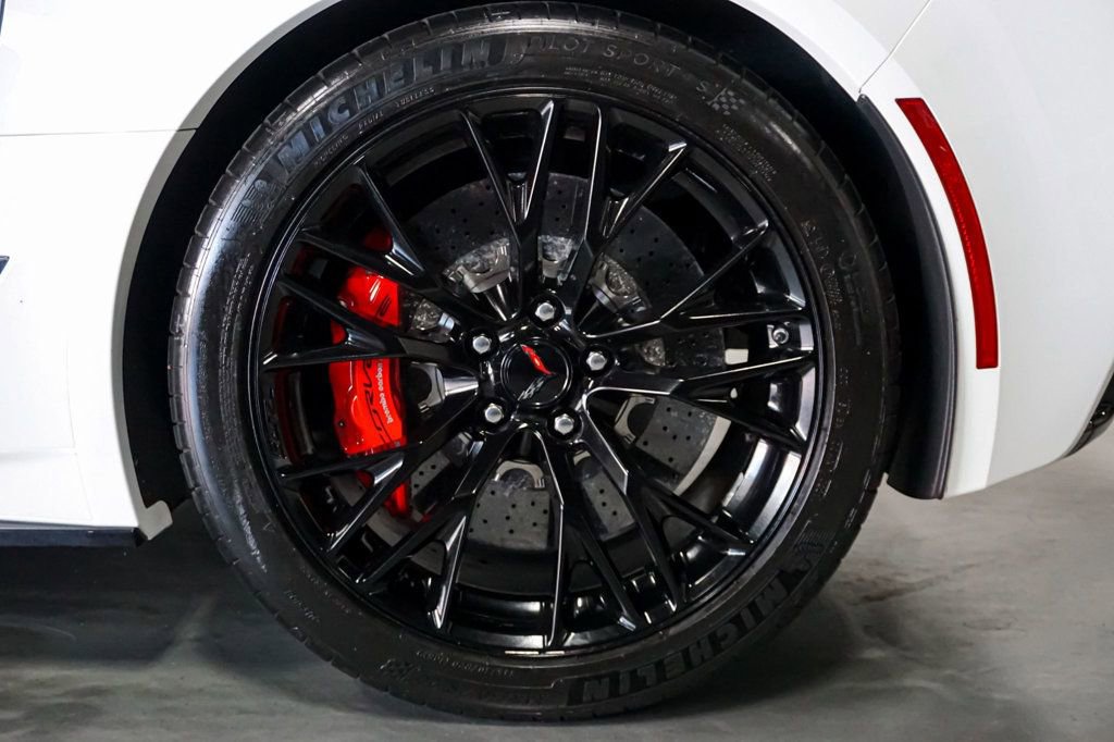 Used 2015 Chevrolet Corvette Z06 w/ Z07 Performance Package image 47