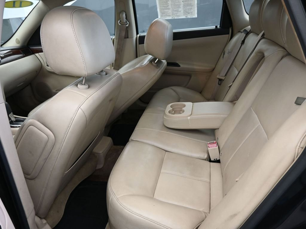 Used 2011 Chevrolet Impala LT w/ Luxury Edition Package FWD image 16
