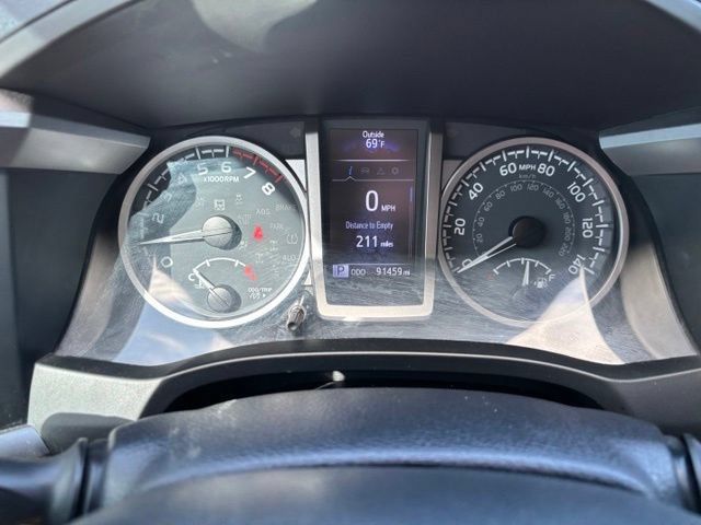 Used 2021 Toyota Tacoma SR5 RWD image 26