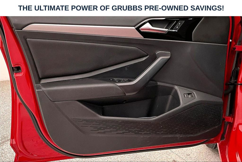 Used 2019 Volkswagen Jetta R-Line FWD image 22
