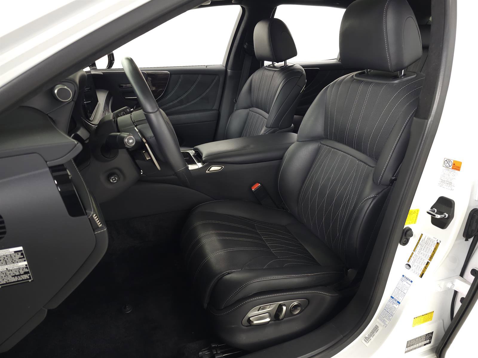 Used 2024 Lexus LS 500 AWD w/ Luxury Package image 15