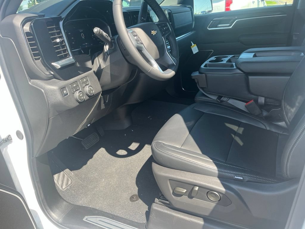New 2026 Chevrolet Silverado 1500 LT AWD/4WD image 10