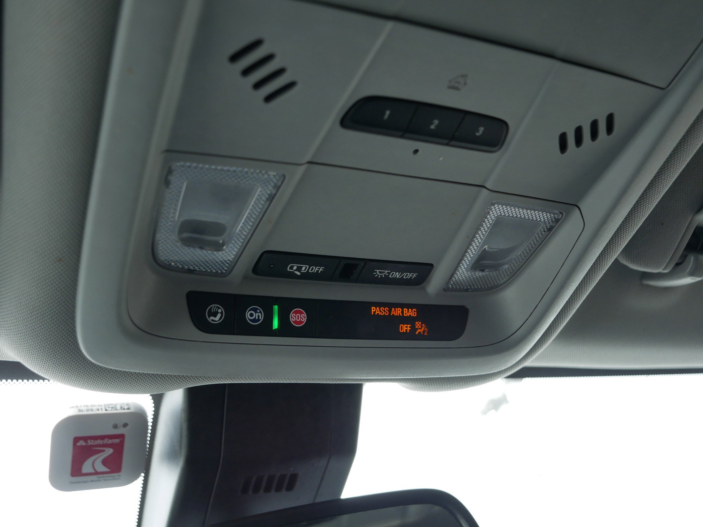 Used 2024 GMC Terrain SLT image 32