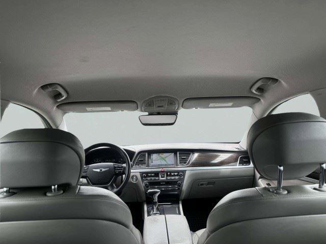 Used 2019 Genesis G80 3.8 RWD image 47
