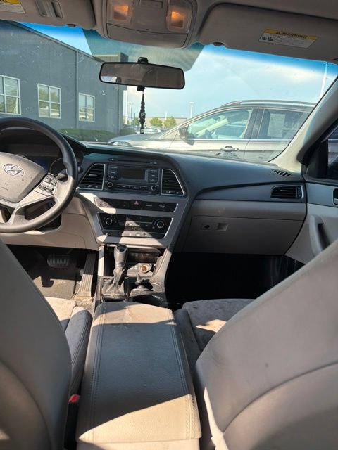 Used 2017 Hyundai Sonata SE FWD image 18