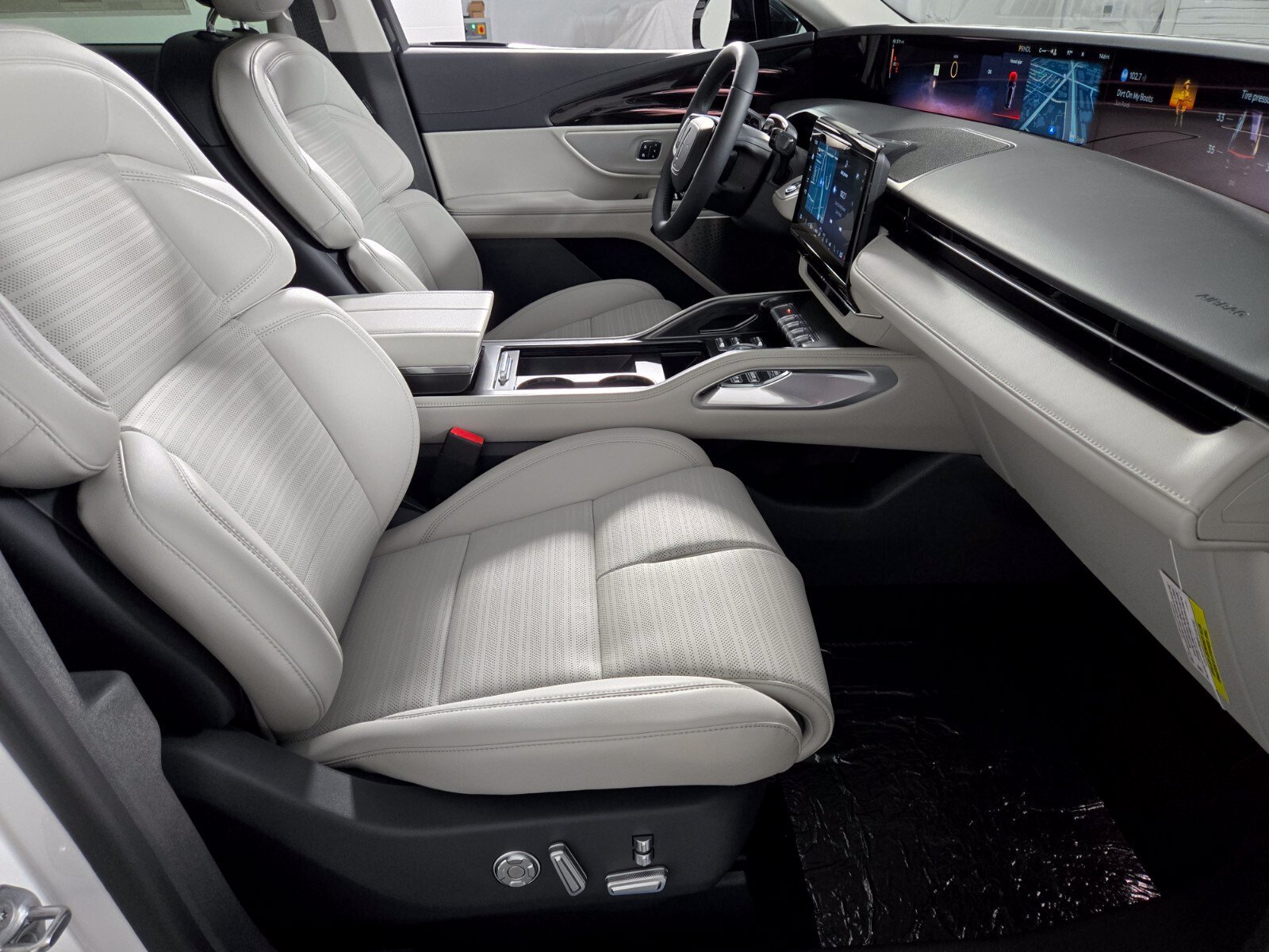 New 2026 Lincoln Nautilus Reserve AWD/4WD image 20