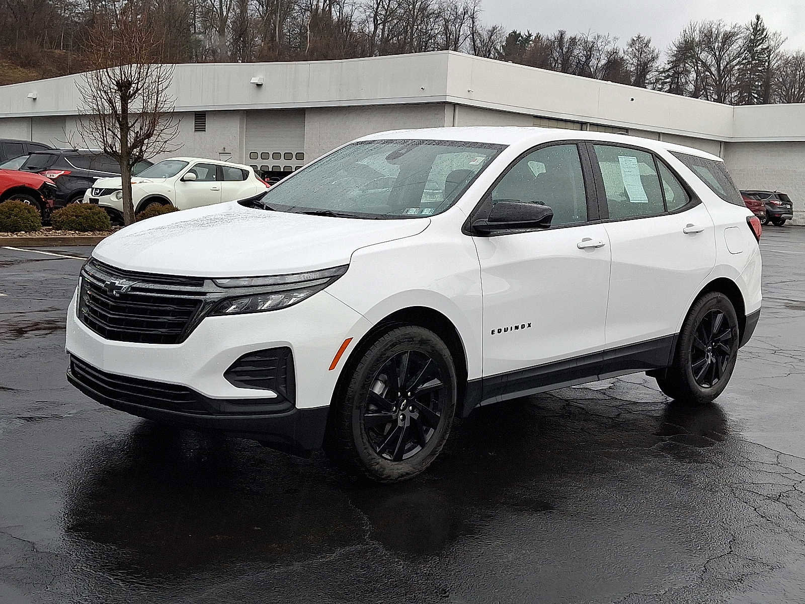 Used 2023 Chevrolet Equinox LS w/ Sport Edition image 3