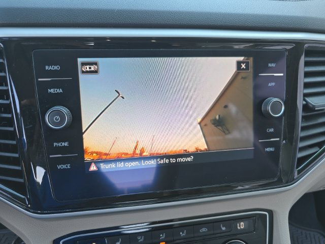 Used 2021 Volkswagen Atlas SEL R-Line FWD image 22