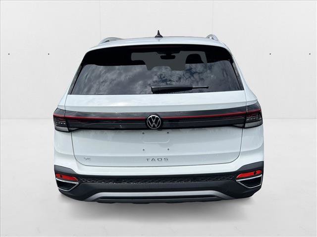 New 2025 Volkswagen Taos SE image 6
