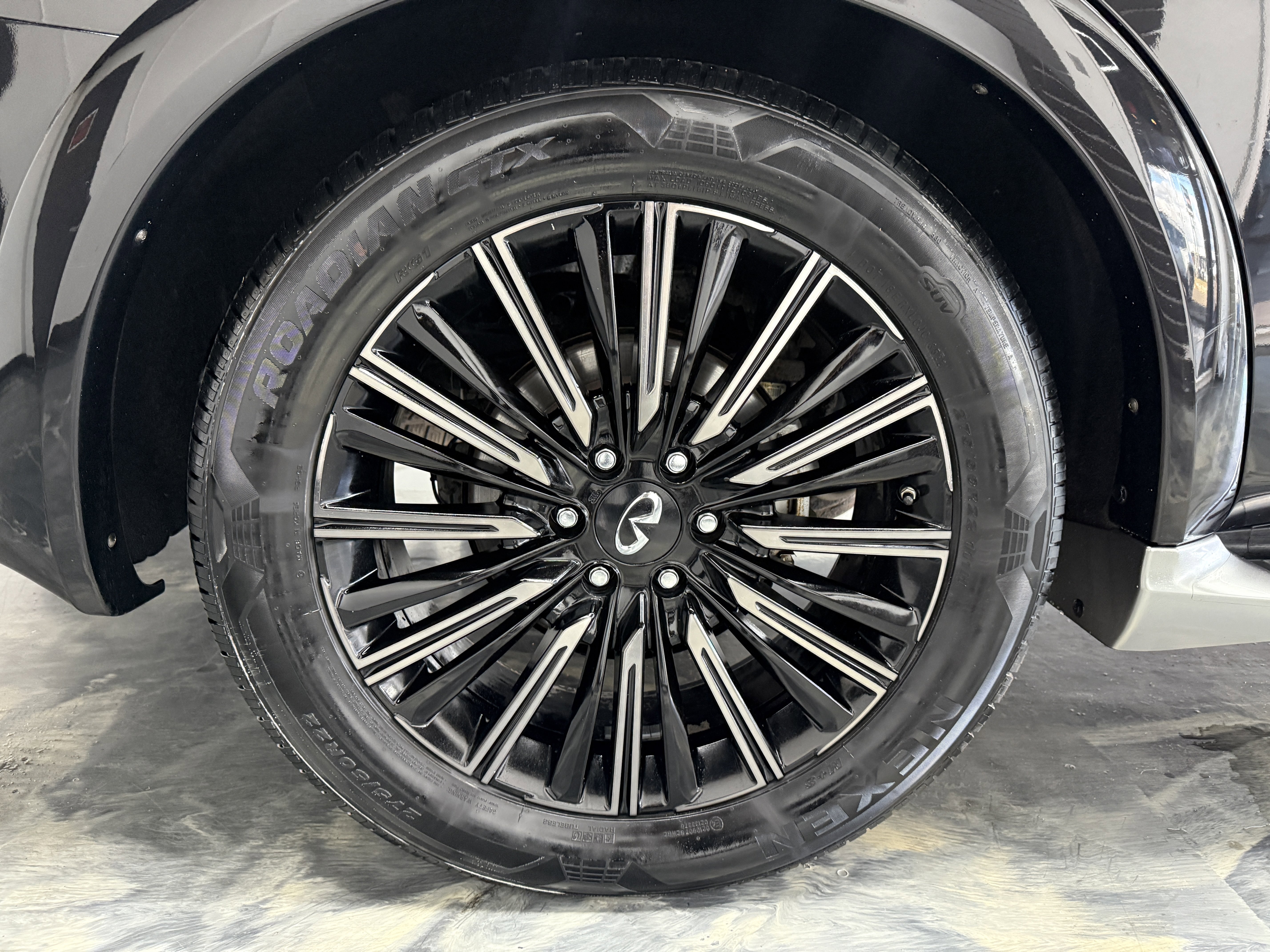 Used 2019 INFINITI QX80 Limited image 37