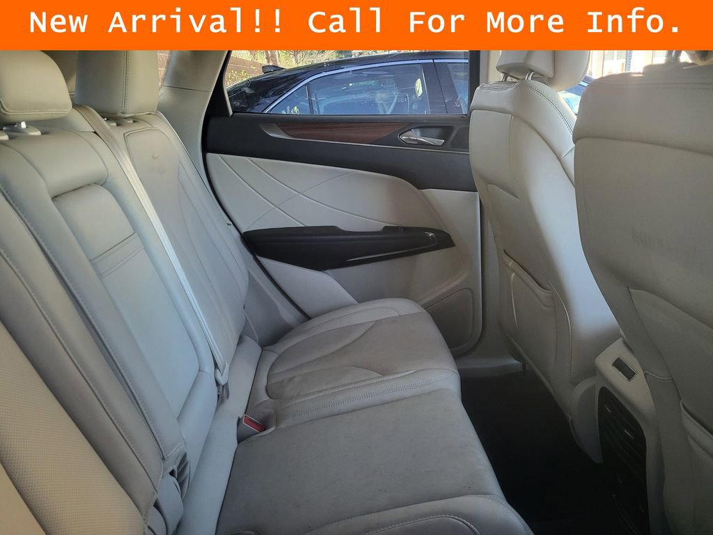 Used 2019 Lincoln MKC Select w/ Select Plus Package image 10