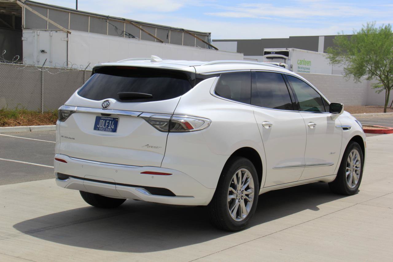 Used 2023 Buick Enclave Avenir w/ Avenir Technology Package FWD image 5