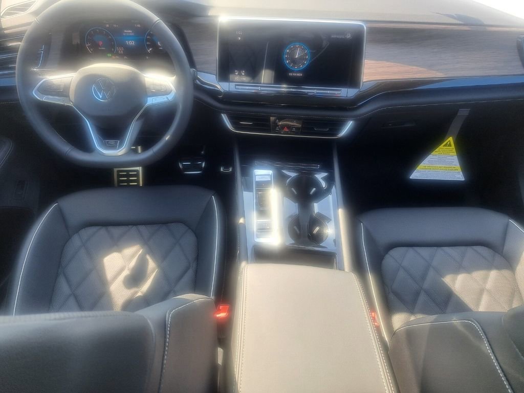 Used 2025 Volkswagen Atlas SEL Premium R-Line image 26