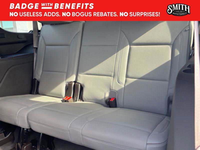 Used 2022 GMC Yukon SLT w/ SLT Luxury Package image 19