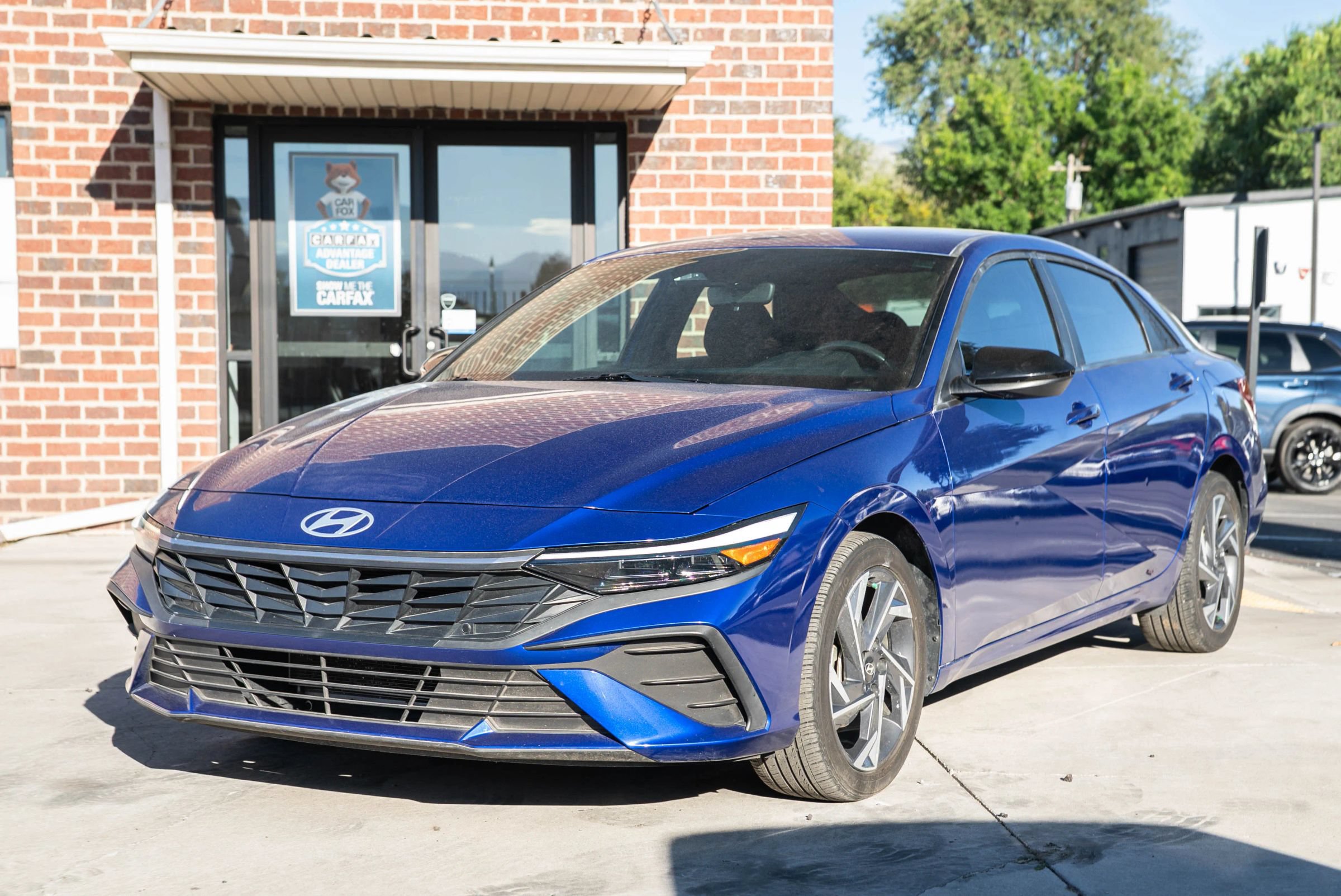 Used 2025 Hyundai Elantra Sport w/ Cargo Package