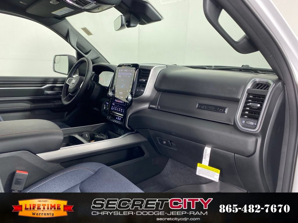 New 2026 RAM 1500 Big Horn AWD/4WD image 33