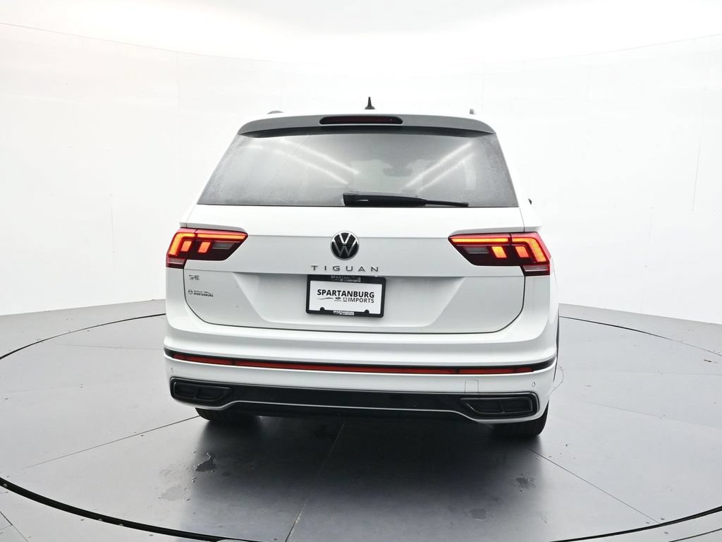 Used 2022 Volkswagen Tiguan SE R-Line FWD image 6
